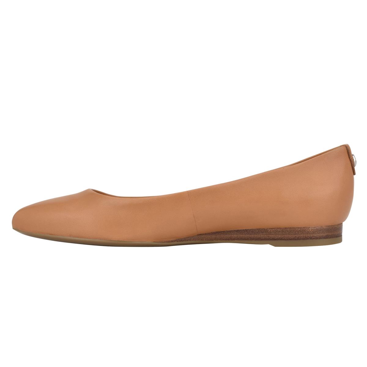 Flats Nine West Ferdi 9x9 Pointy Puntera Beige | 5048QPCKM