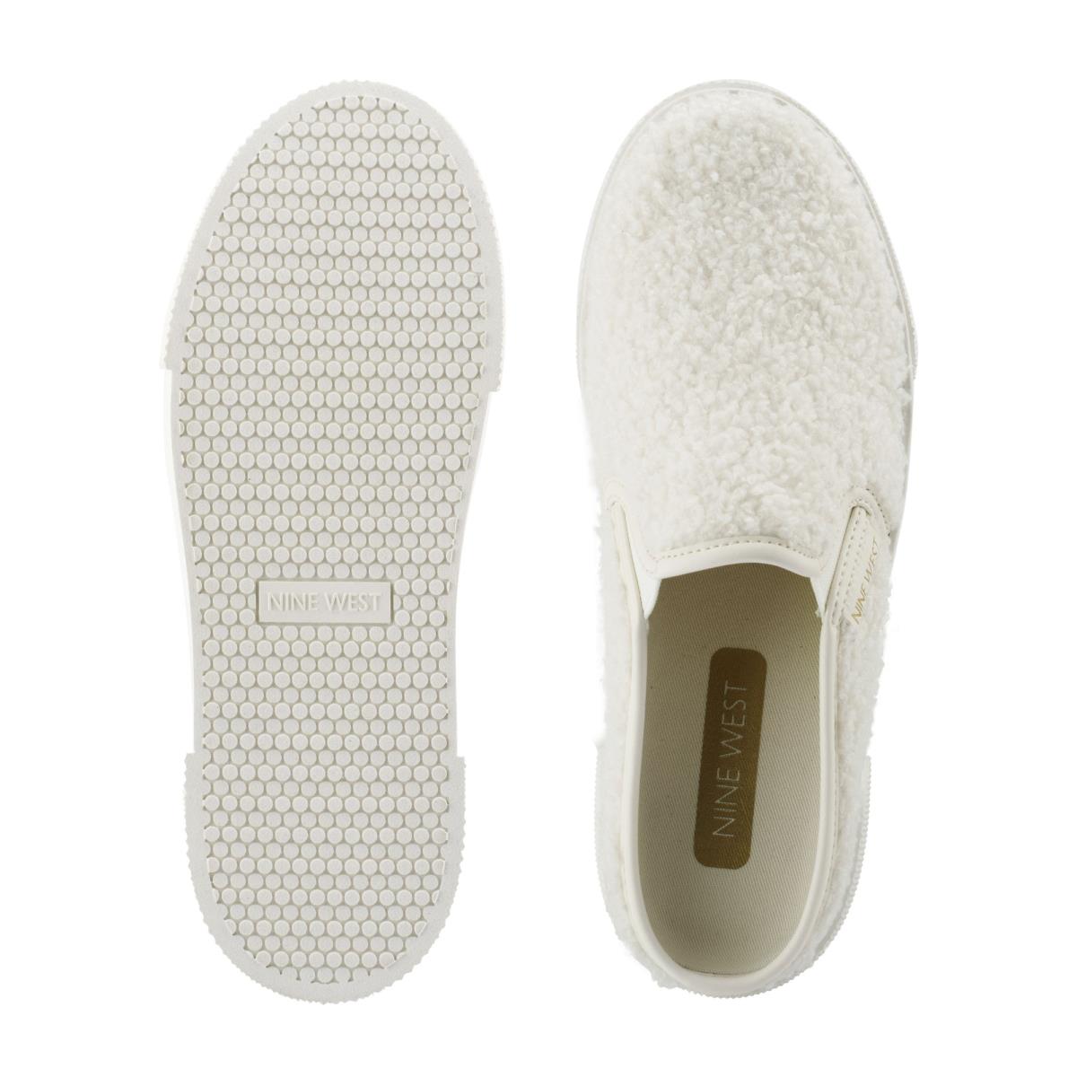 Slip On Sneaker Nine West Hayzel Creme | 5183TKGWR